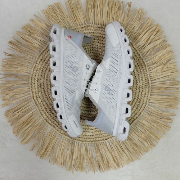 On Cloud 6 Coast White Glacier Women's Size 7 1/2 - Picture 1 of 12